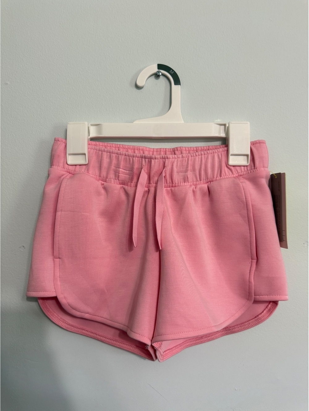 New All in Motion Airy Sleek Pink Mid Rise Shorts, Size M (8)